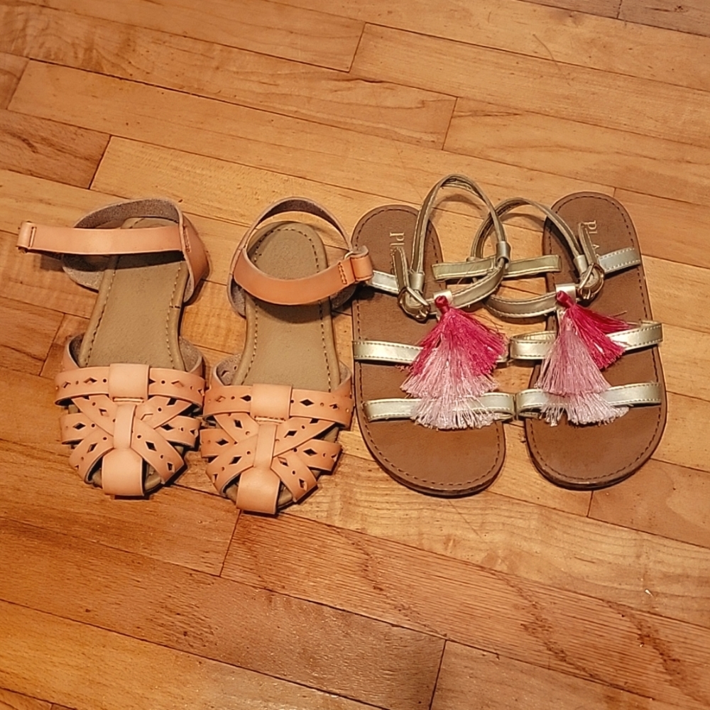 Toddler girl size 9 sandals